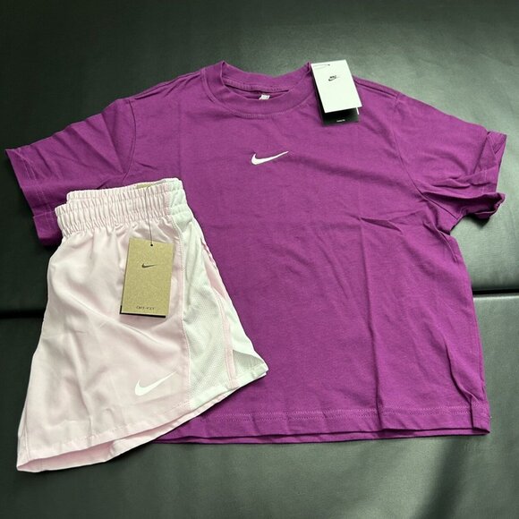 NWT Nike Athletic Set Girls Youth Size Large